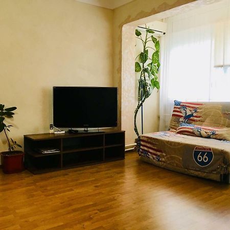 Ferienwohnung Peremohy Avenue 17 Kiew Exterior foto